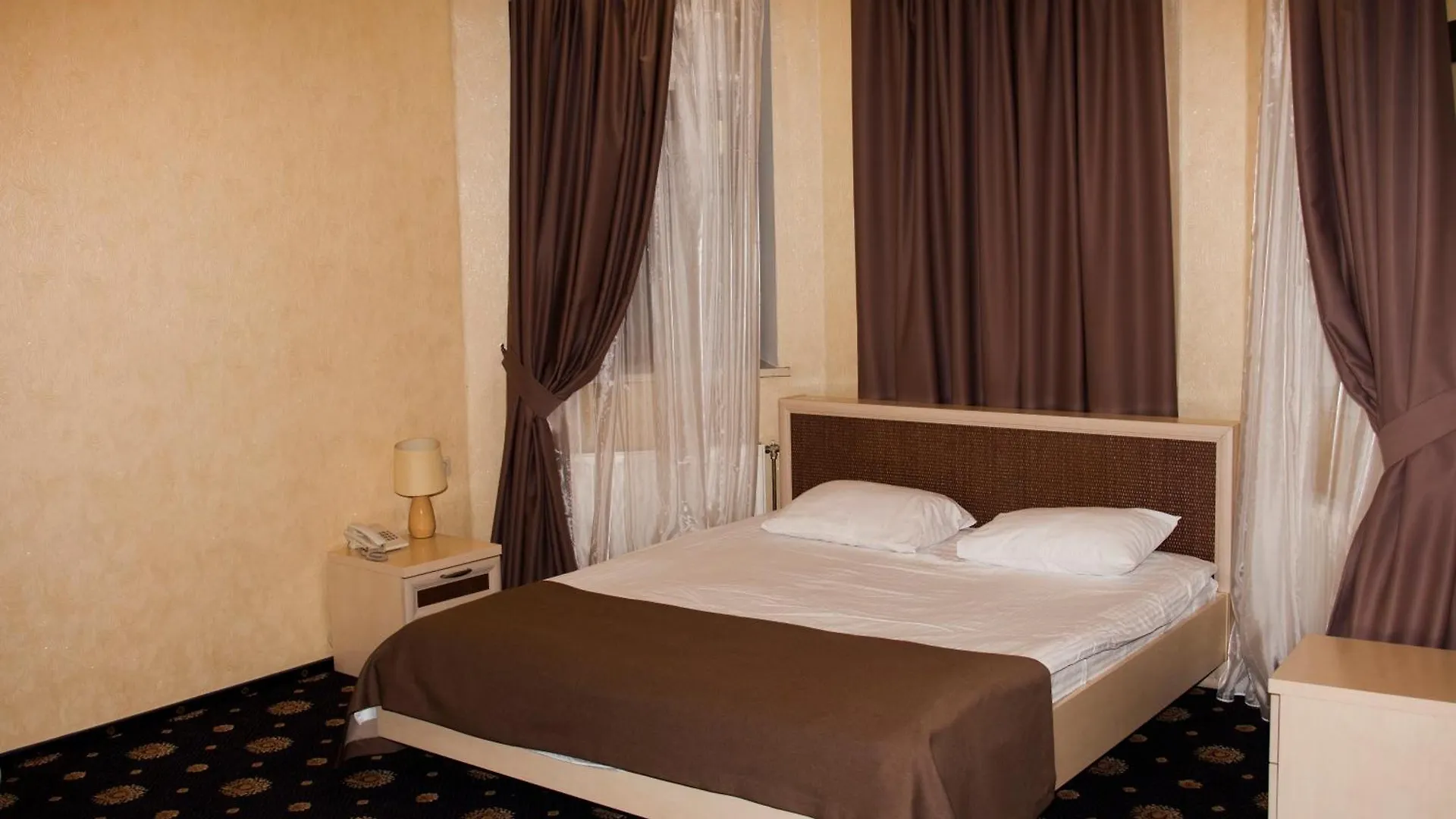 Gonchar Hotel Kiev 3*,  Ucrania