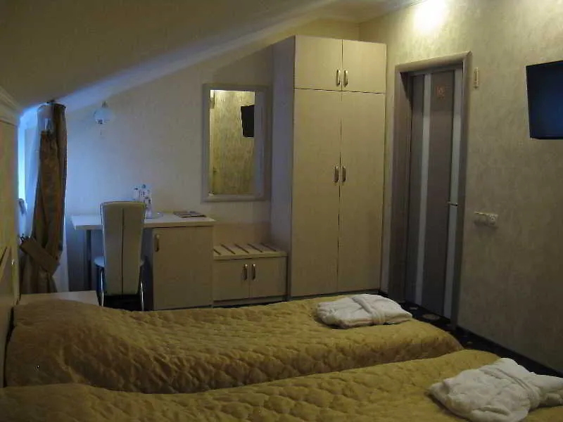 Gonchar Hotel Kiev